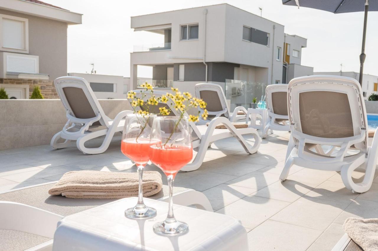 Sara Luxury Apartment With A Pool Novalja Dış mekan fotoğraf