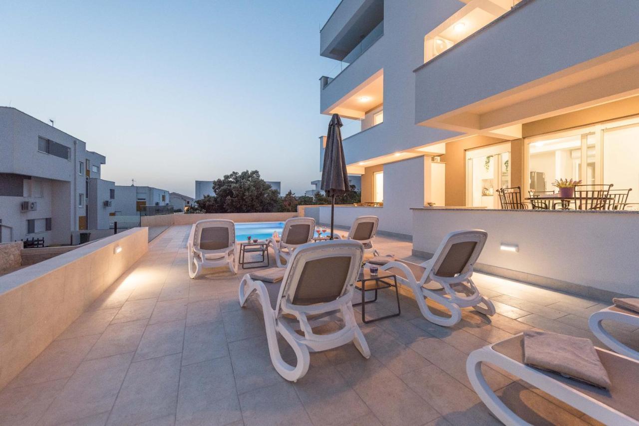 Sara Luxury Apartment With A Pool Novalja Dış mekan fotoğraf